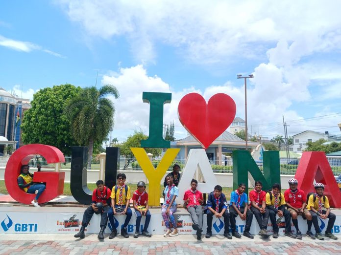 Trinidad and Tobago Scouts cross camp to Guyana