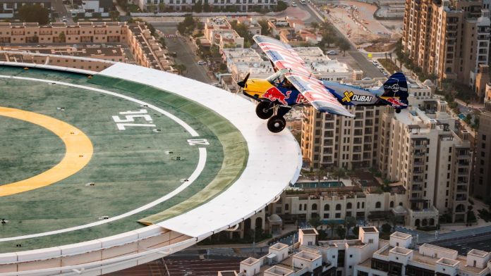 Pilot makes history after landing on top of a 56-story resort