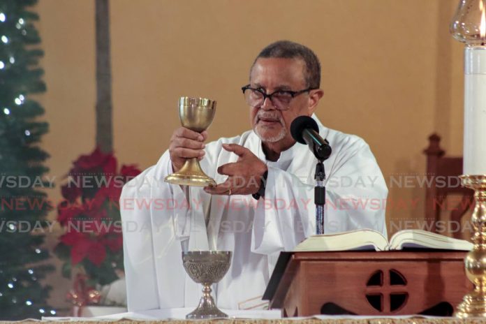 Priest: Pray for healing on Yuletide